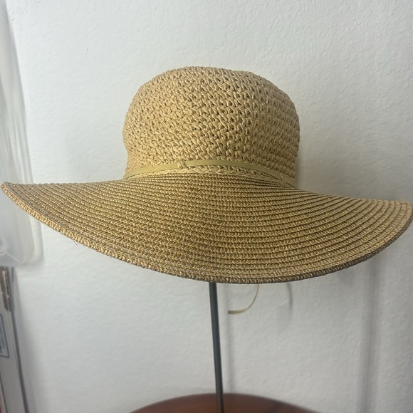 Scala big brim floppy natural sun hat main image 7